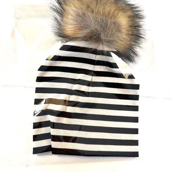 NWT Child Infant Striped Beanie Hat with Fur Pom Pom - Picture 3 of 10